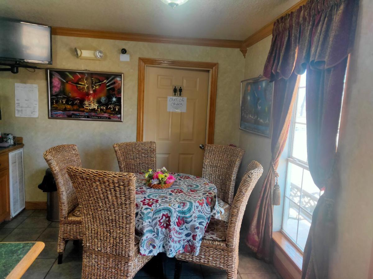 El Rancho Hotel